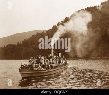 Lago di Windermere vaporizzatore inizio novecento Foto Stock