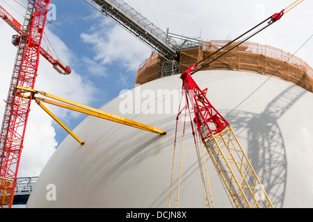 Nuovo biocarburante cupole di memorizzazione essendo costruito in corrispondenza di Drax power station in Yorkshire Regno Unito. Foto Stock