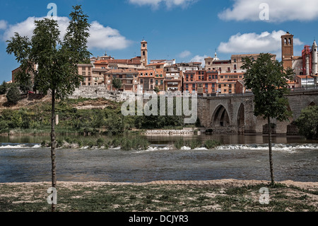 Fiume Duero in Tordesillas Valladolid Castiglia e Leon Spagna Foto Stock