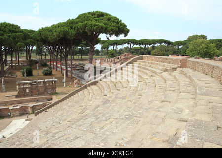 Antico Teatro Romano di Ostia Antica Roma, Italia Foto Stock