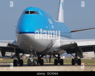 PH-BFF KLM Royal Dutch Airlines Boeing 747-406(M) - CN 24202 rullaggio 18luglio2013 pic-001 Foto Stock