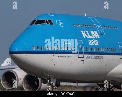 PH-BFF KLM Royal Dutch Airlines Boeing 747-406(M) - CN 24202 rullaggio 18luglio2013 pic-003 Foto Stock