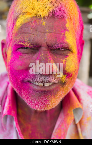 Celebrare Holi, Festival di colori, una molla festival indù - Jaipur, Rajasthan, India Foto Stock