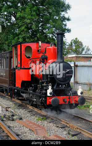 Talyllyn Railway Barclay serbatoio del motore n. 6 'Douglas'. Il motore è anche noto come 'Duncan', Rev. Skarloey Awdrey motore ferroviarie Foto Stock