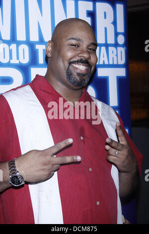 James Monroe Iglehart il secondo anniversario del musical di Broadway 'Memphis" tenutasi presso la casa di vetro taverna. La città di New York, Stati Uniti d'America - 19.10.11 Foto Stock