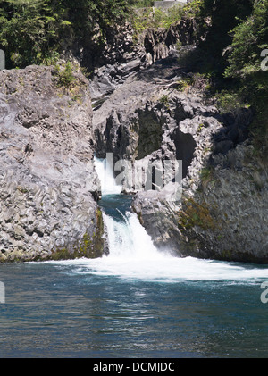 Dh Tongariro River TURANGI Nuova Zelanda Waikato Falls cascate del fiume Foto Stock