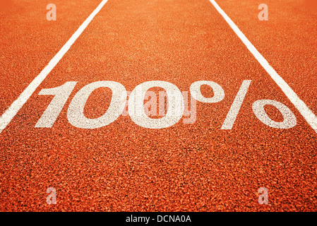 Al cento per cento su atletica tutti meteo via di corsa Foto Stock