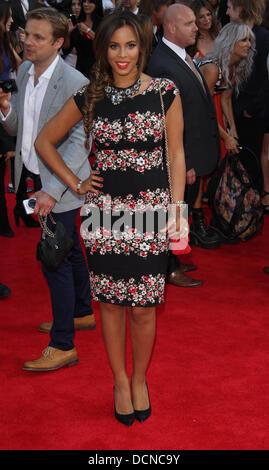 Londra, UK, 20 agosto 2013. Rochelle Humes assiste la Premiere mondiale di 'una direzione: si tratta di noi' presso Empire Leicester Square Credit: WFPA/Alamy Live News Foto Stock