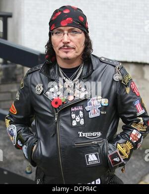 Stuart Goddard aka Adam Ant al di fuori della ITV Studios di Londra - Inghilterra - 08.11.11 Foto Stock