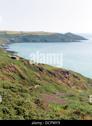 Vista di testa di rame e Polhawn in Whitsand Bay Cornwall Coast Inghilterra REGNO UNITO vicino a Plymouth Foto Stock