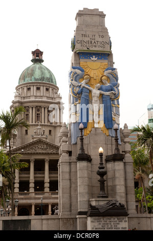 Monumento ai Caduti in Guerra di fronte al Municipio, Durban, Sud Africa Foto Stock