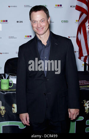 Gary Sinise CSI l esperienza accoglie Gary Sinise come parte di American Airlines/MGM Resorts International per 'un saluto per le truppe al MGM Grand Resort and Casino Las Vegas, Nevada - 11.11.11 Foto Stock