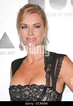 Eileen Davidson 2011 MOCA Gala: 'L'artista vita Manifesto' diretto da Marina Abramovic al MOCA Grand Avenue - Gli arrivi di Los Angeles, California - 12.11.11 Foto Stock