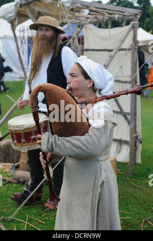 Musica medievale in Scozia il Festival della storia a Chatelherault Country Park vicino a Hamilton in South Lanarkshire Foto Stock