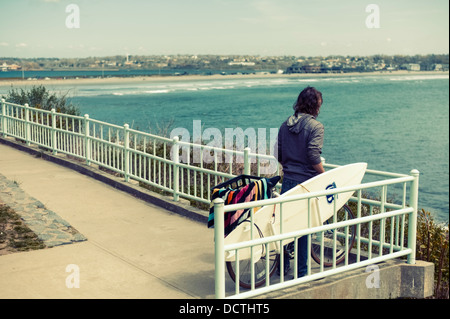 Giovani surfer Easton Bay Newport Rhode Island USA Foto Stock