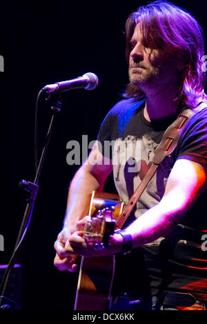 Ray Wilson, (ex-Genesi cantante), performing live presso il Teatro do Bairro in Lisbona Lisbona, Portogallo - 11.12.11 Foto Stock