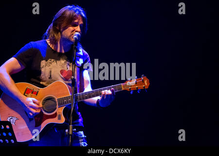 Ray Wilson, (ex-Genesi cantante), performing live presso il Teatro do Bairro in Lisbona Lisbona, Portogallo - 11.12.11 Foto Stock