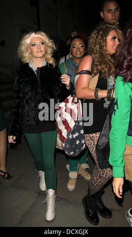 Poco Mix arrivano al cielo night club di Londra - Inghilterra - 17.12.11 Foto Stock