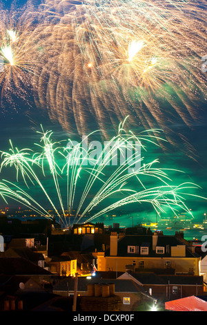 Fuochi d'artificio, Cowes Week, 2013, Cowes, Isle of Wight, England, Regno Unito Foto Stock