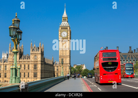 London, Westminster Bridge e Casa del Parlamento Foto Stock