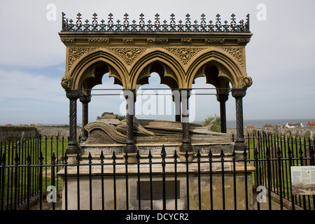 Tomba di grazia Darling, St Aidan il sagrato, Bamburgh, REGNO UNITO Foto Stock