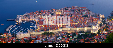 Dubrovnik Croazia.Vista dalla cima della collina SRD. Foto Stock