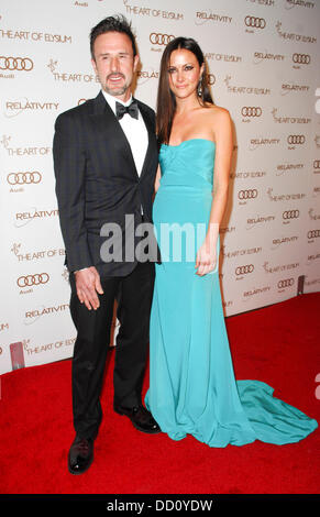 David Arquette con la fidanzata Christina Mclarty 2012 Arte di Elysium cielo Gala presso la Union Station - Gli arrivi di Los Angeles, California - 14.01.12 Foto Stock