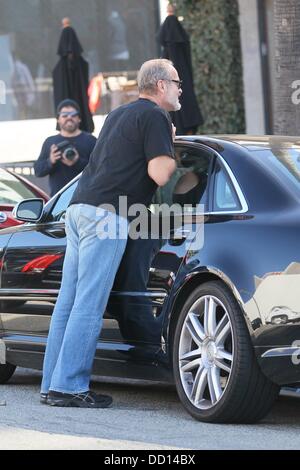 Kelsey Grammer e sua moglie colazione fuori a Beverly Hills Los Angeles, California - 17.01.12 Foto Stock