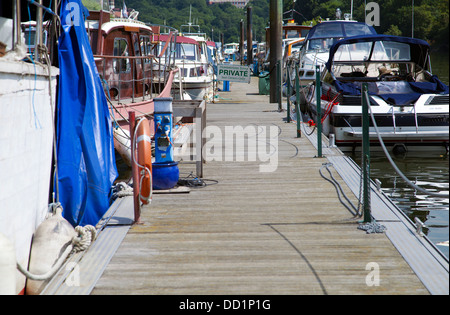 Hammertons Ferry Pier a Richmond TW9 in London REGNO UNITO Foto Stock