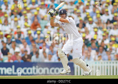 Londra, Regno Unito. 23 Ago, 2013. Kevin Pietersen batting durante il giorno tre del 5° Investec ceneri Cricket match tra Inghilterra e Australia ha suonato presso la Kia Oval Cricket Ground su agosto 23, 2013 a Londra, Inghilterra. Credito: Mitchell Gunn/ESPA/Alamy Live News Foto Stock