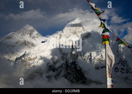 Everest, lato sinistro, visto da Kala Patthar con il ghiacciaio Khumbu Foto Stock