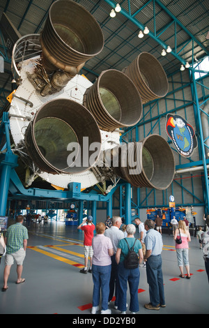 Saturn V Rocket a John F Kennedy Space Center di Cape Canaveral, in Florida Foto Stock