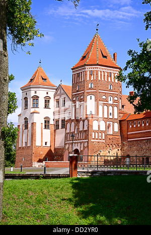 Torri del Castello di Mir in Bielorussia Foto Stock