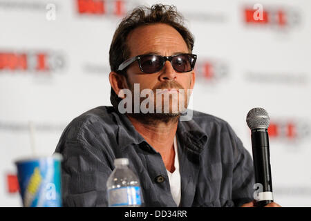 Toronto, Canada. 23 ago 2013. Luke Perry apparizione alla ventola 2013 Expo in Canada presso il Metro Toronto Convention Center. Credito: EXImages/Alamy Live News Foto Stock