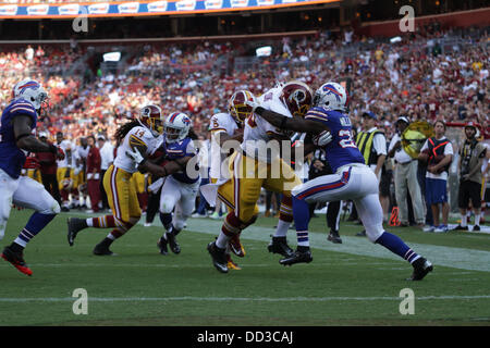 Sabato 24 Agosto, 20133, Washington Redskins ospita le fatture della Buffalo di FedEx Campo in Landover Maryland per il terzo gioco di preseason. Washington Redskins vincere 30-7. Credito: Khamp Sykhammountry/Alamy Live News Foto Stock