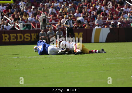 Sabato 24 Agosto, 2013, Washington Redskins ospita le fatture della Buffalo di FedEx Campo in Landover Maryland per il terzo gioco di preseason. Washington Redskins vincere 30-7. Pierre Garcon # 88 celebrare dopo i punteggi Garcon un tocco verso il basso con un pass da Rex Grossman. Credito: Khamp Sykhammountry/Alamy Live News Foto Stock