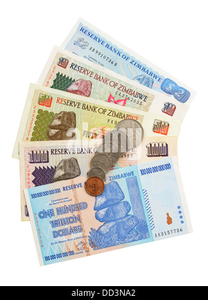 Un centinaio di trilioni di dollari di banca nota, un centinaio di trilioni di dollari dello Zimbabwe nota banca, inflazione, valuta Foto Stock