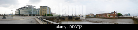 Humber Quays panoramic compresi dock e il profondo di Kingston upon Hull, Regno Unito Foto Stock