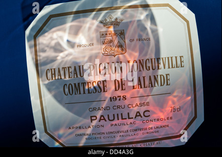 Chateau Pichon Longueville Comtesse de Lalande 1978 Grand cru classe Pauillac vino rosso etichetta con ombra del bicchiere da degustazione Foto Stock