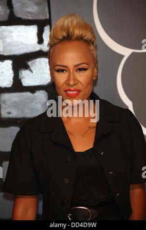 Brooklyn, New York, Stati Uniti d'America. 25 Ago, 2013. La cantante scozzese Emeli Sande arriva sul tappeto rosso per gli MTV Video Music Awards presso la Barclays Center di Brooklyn, New York, Stati Uniti d'America, 25 agosto 2013. Foto: Hubert Boesl/dpa/Alamy Live News Foto Stock