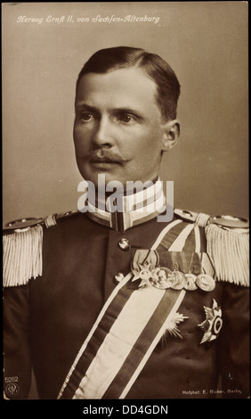 Ak Herzog Ernst II von Sachsen Altenburg, NPG 5262, uniforme, Orden Schärpe; Foto Stock