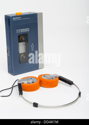 Metallo-incassato blu-argento Sony Walkman TPS-L2 da 1979 primo Walkman, aka Soundabout Stowaway e Freestyle Foto Stock