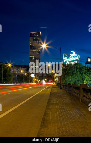 Luci della città di Portland Oregon Foto Stock