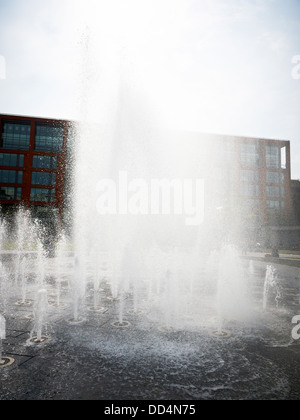 La fontana di Piccadilly Gardens Manchester REGNO UNITO Foto Stock