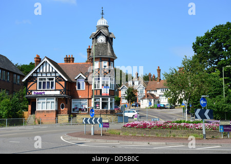 La casa di Clock, Orologio casa rotonda di Farnborough, Hampshire, Inghilterra, Regno Unito Foto Stock