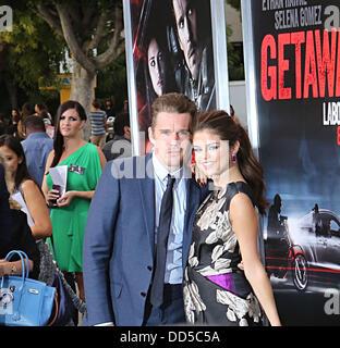 Los Angeles, California, USA. 26 Ago, 2013. SELENA GOMEZ e ETHAN HAWKE frequentare The Getaway film premiere Credit: Karen Curley/ZUMAPRESS.com/Alamy Live News Foto Stock