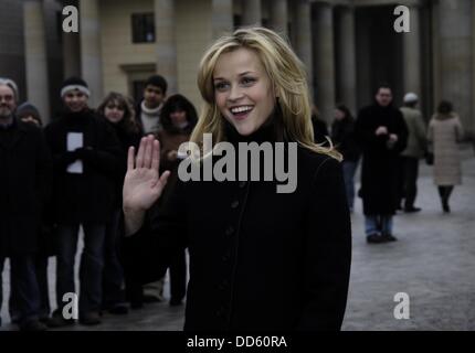 Reese Witherspoon presso la Porta di Brandeburgo. Lei è arrivata a Berlino per il cinema di inizio 'a piedi la linea " in Germania. Foto Stock