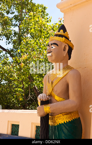 Gigantesca statua in Thailandia Foto Stock