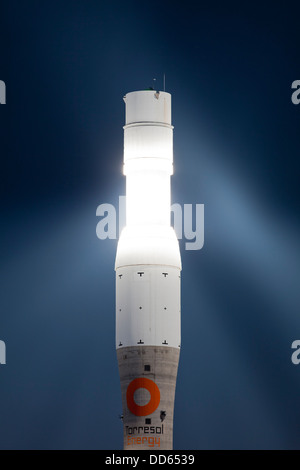 Gemasolar è un concentrato di energia solare termica impianto a torre con un sale fuso termico del sistema di storage. Foto Stock