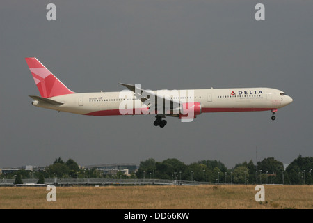 DELTA AIRLINES BOEING 767 400 Foto Stock